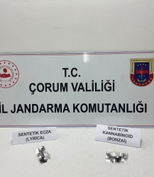 Alaca’da yol kontrolünde uyuşturucu ele geçirildi