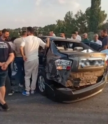 Belediye evlendirme memuru kazada yaralandı