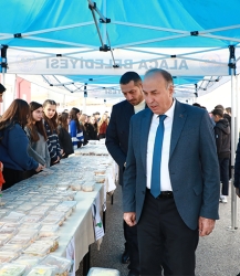 Şehit Nedim Tuğaltay Lisesi'nde kermes etkinliği