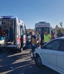 Zile Kavşağında trafik kazası: 4 yaralı