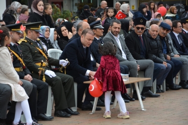 Bir Kaymakam Düşünün…