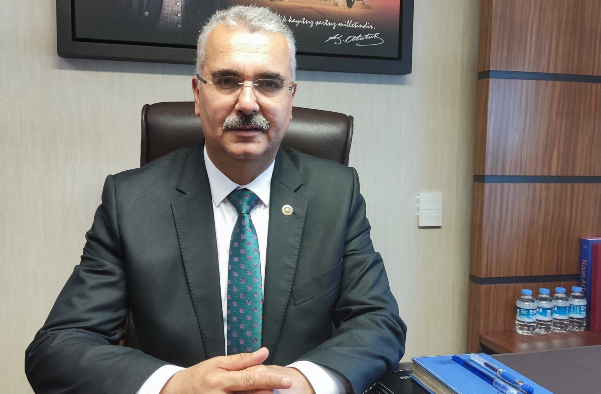 Ahlatcı: Güçlendirilmesi gereken ana bina yıkılıyor, eski devlet hastanesini tamamen yeniden inşa ediyoruz