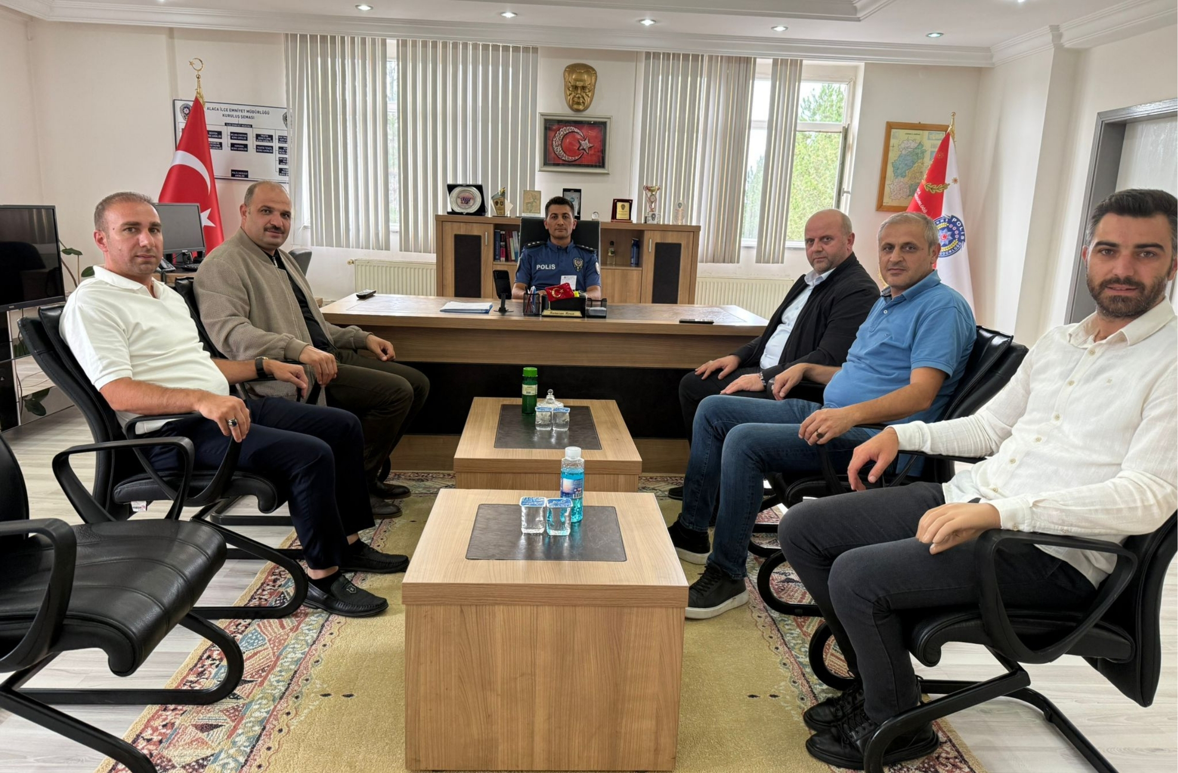 AK Parti Alaca İlçe Teşkilatından İlçe Emniyet Müdürlüğüne Ziyaret