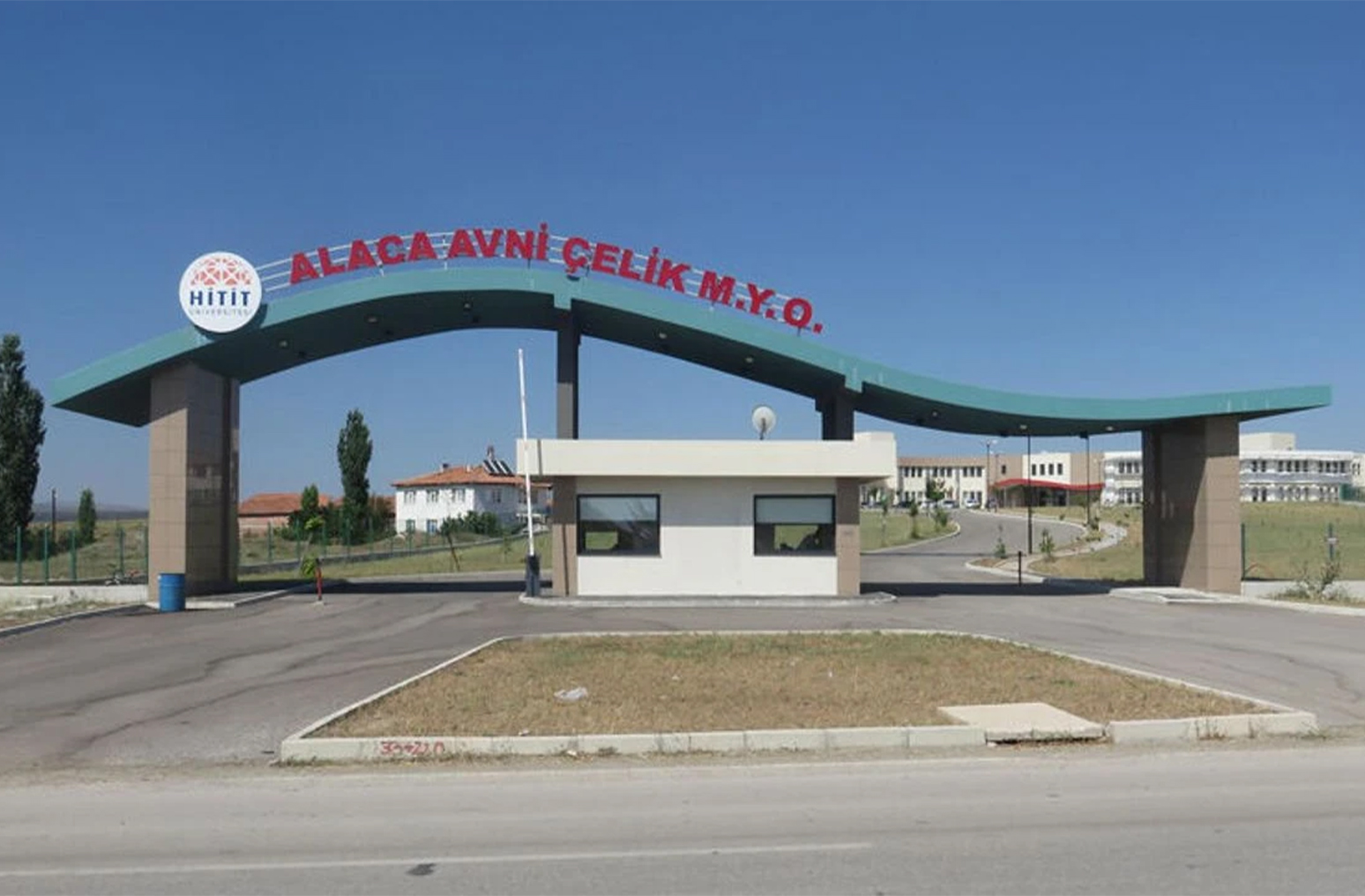 Alaca Avni Çelik Meslek Yüksekokulu YKS-2026’da Yüzde 100 Doluluk Oranına Ulaştı