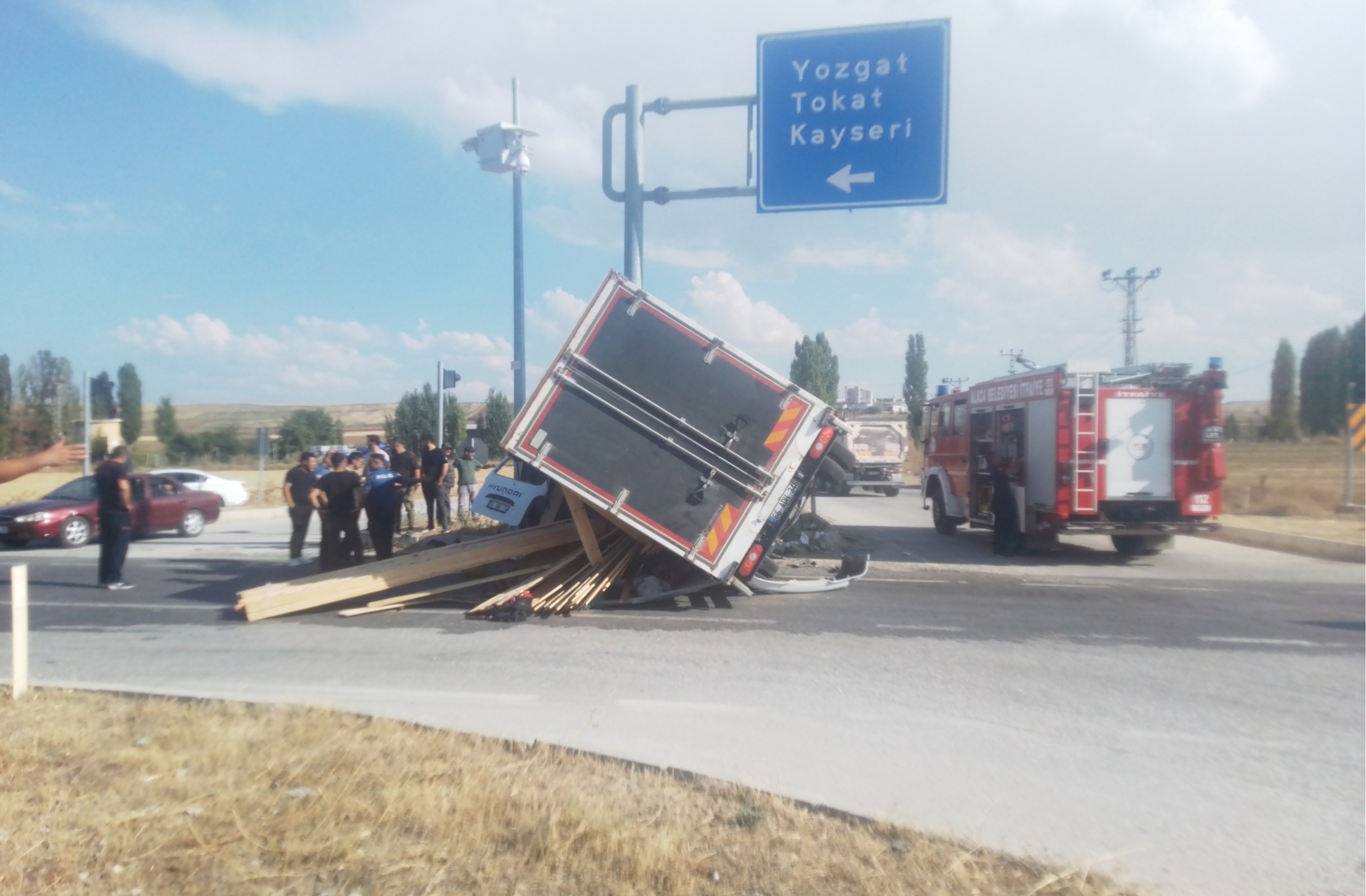 Mezbahane kavşağında trafik kazası: 2’si ağır, 5 yaralı
