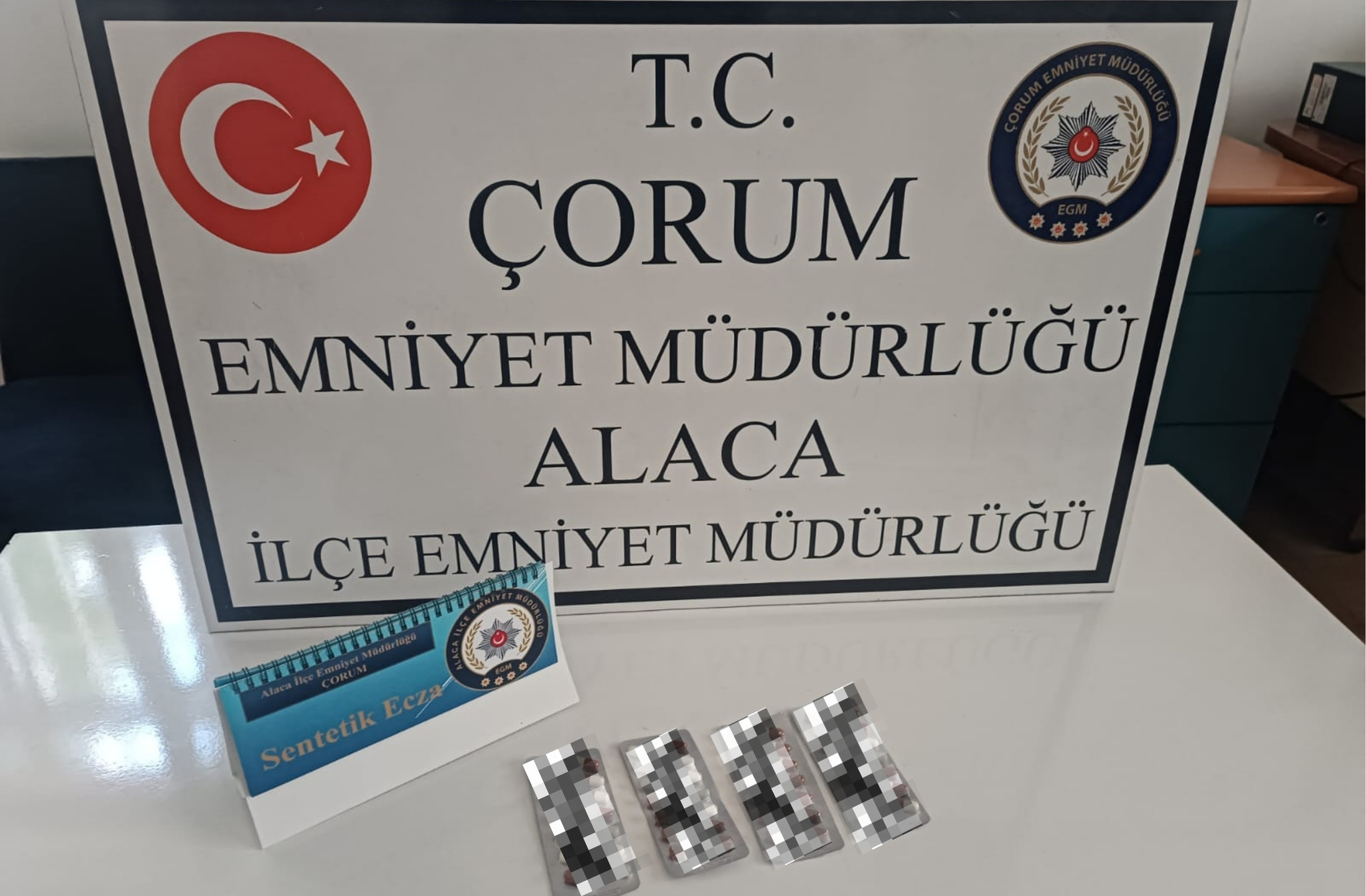 Alaca’da uyuşturucu operasyonu: 56 adet sentetik ecza ele geçirildi