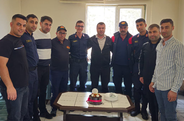 Alacahöyük Jandarma'dan anlamlı ziyaret: İtfaiyeciler Haftası kutlandı