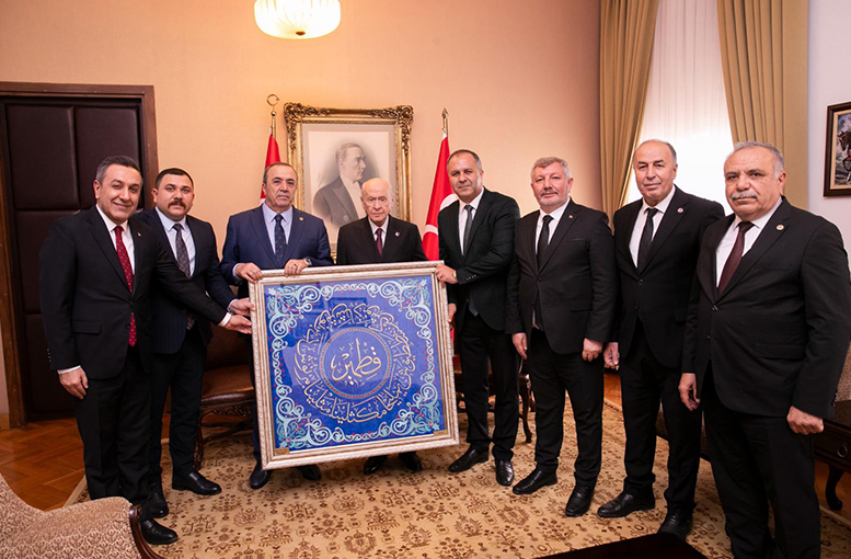 BAŞKAN ARSLAN VE MHP HEYETİNDEN LİDER BAHÇELİ'YE ANLAMLI ZİYARET!