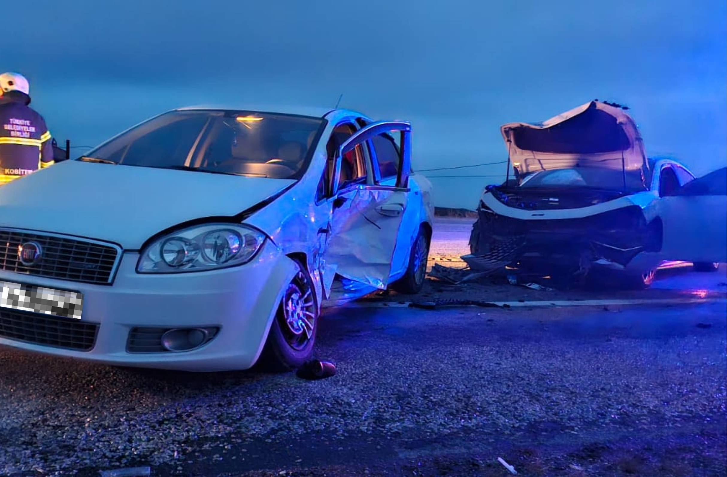 Çorum-Alaca yolunda trafik kazası: 3 kişi yaralandı