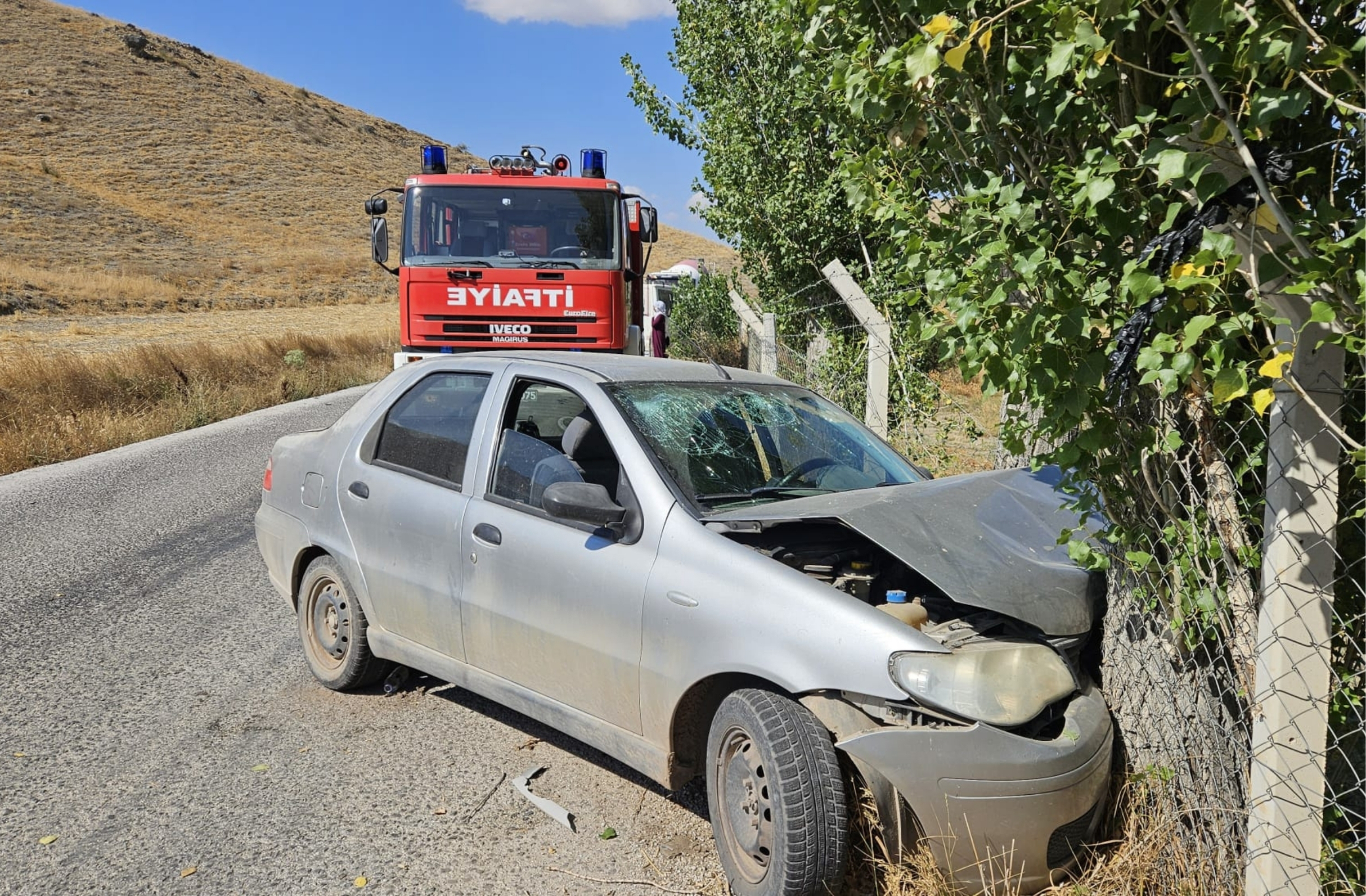 Köy yolunda trafik kazası: 2 kişi yaralandı