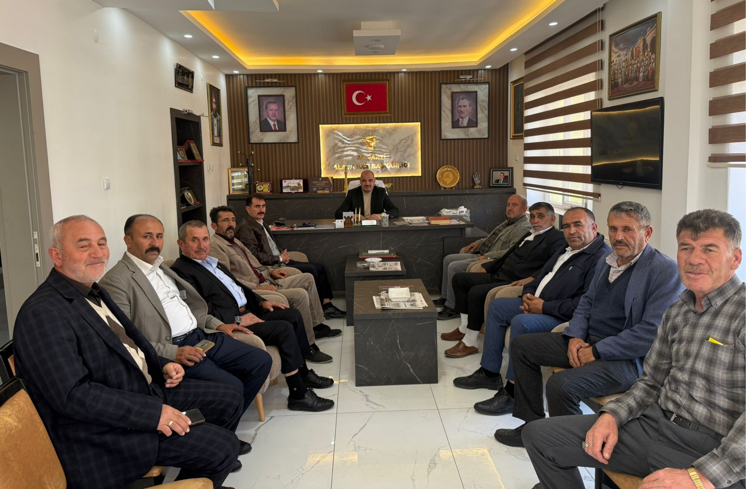 Muhtarlardan Başkan Gürsoy ve Milletvekili Kaya’ya Teşekkür Ziyareti