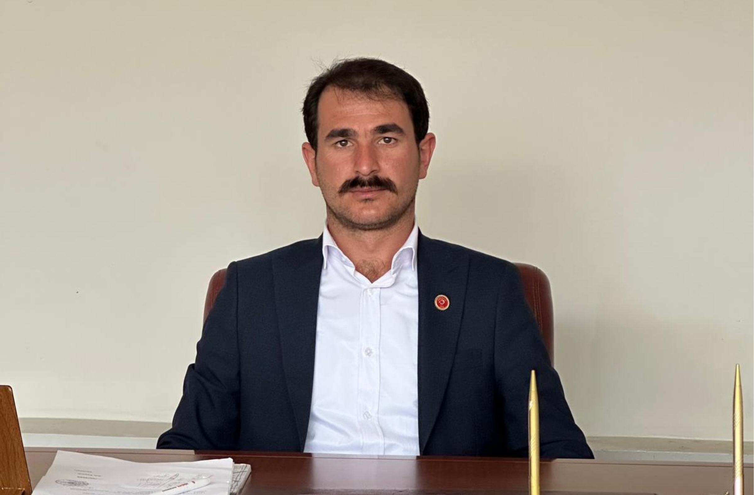 Osman Çiftçi elektrik abonelerini uyardı!i