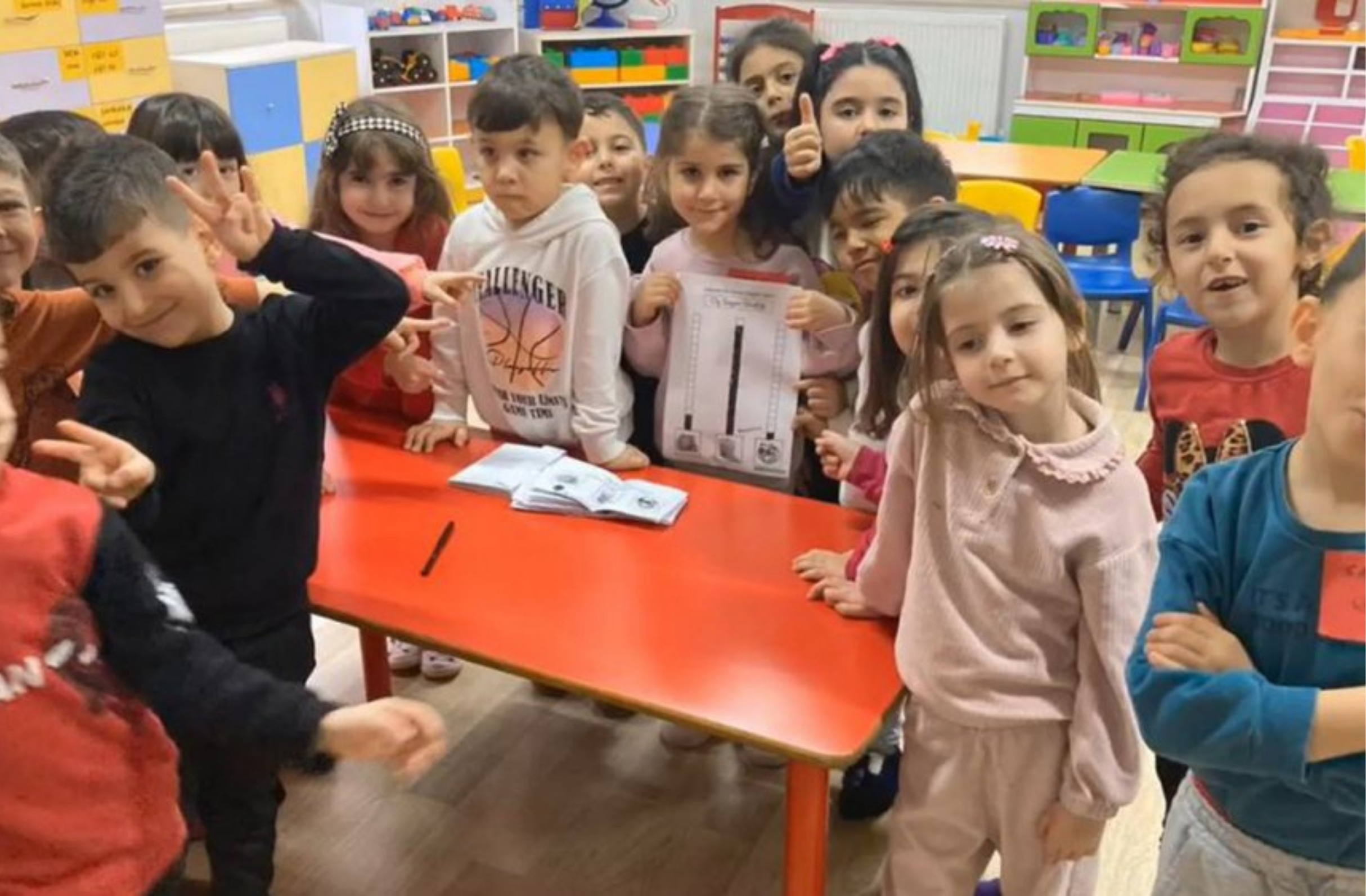 Seçmenler iş başında: Sandıktan “Patlamış Mısır” çıktı
