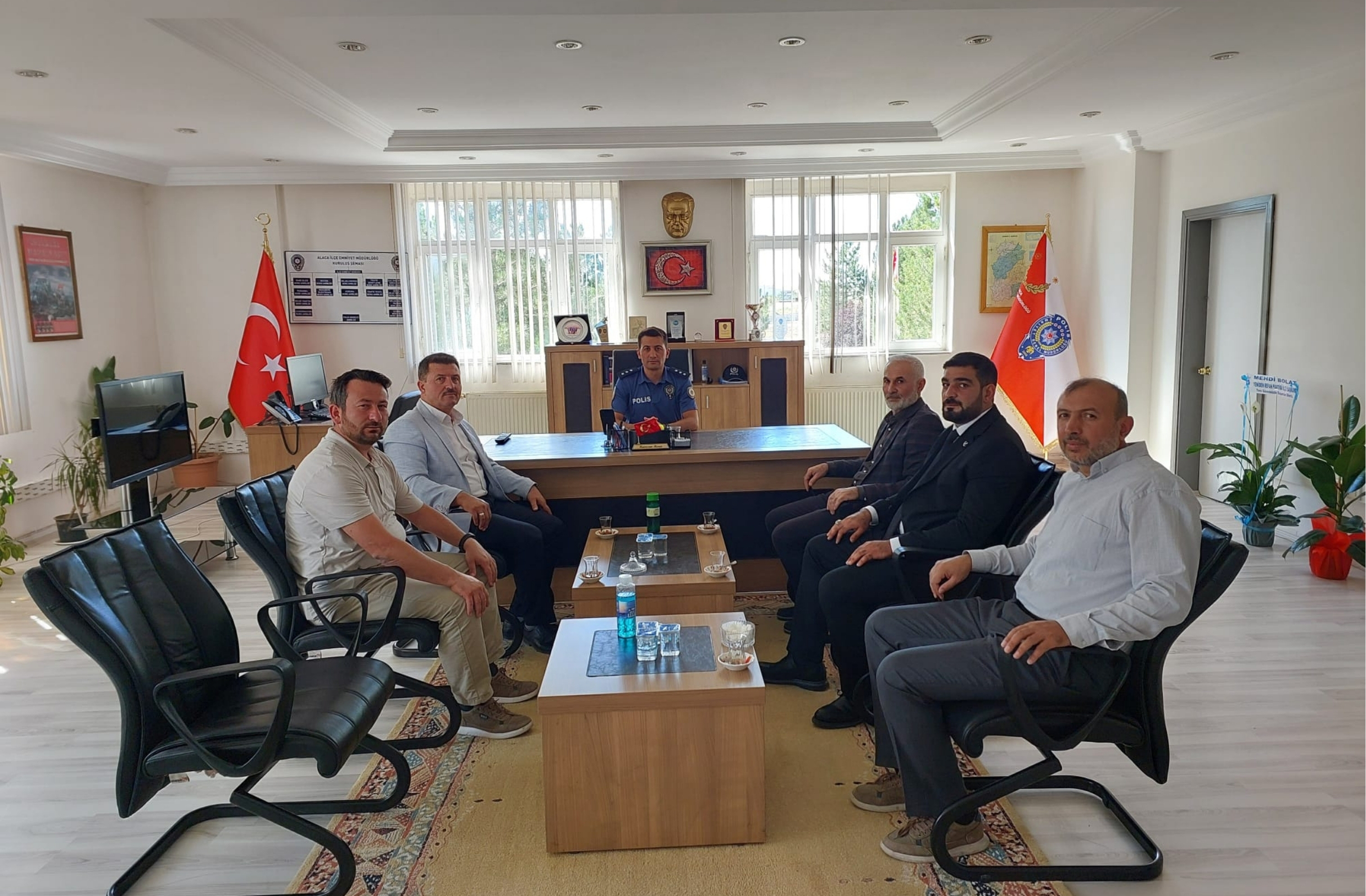 Yeniden Refah Partisi’nden Alaca İlçe Emniyet Müdür Vekili Ramazan Meran’a ziyaret